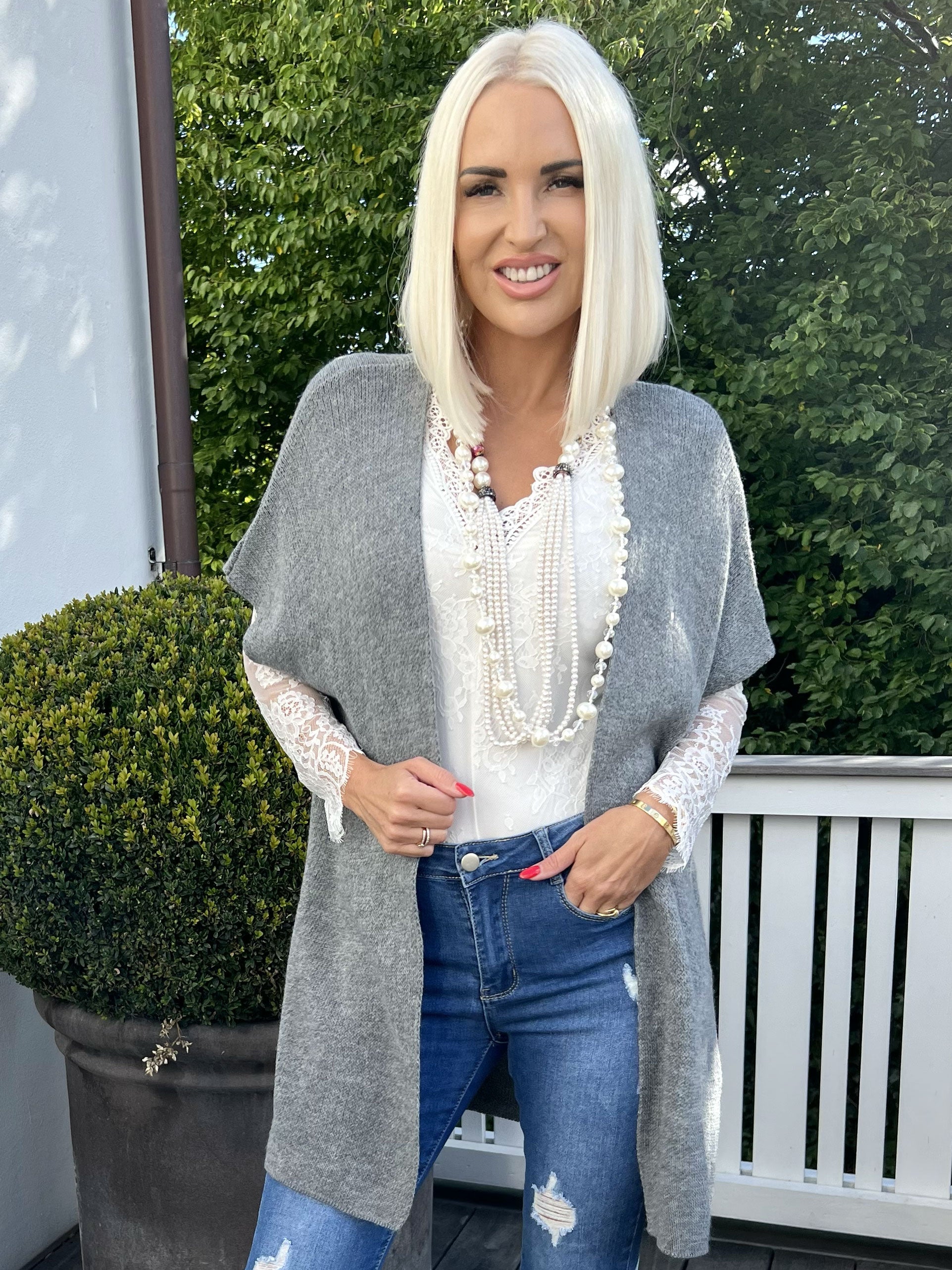 Tilly Plain - Blød strik cardigan uden ærmer